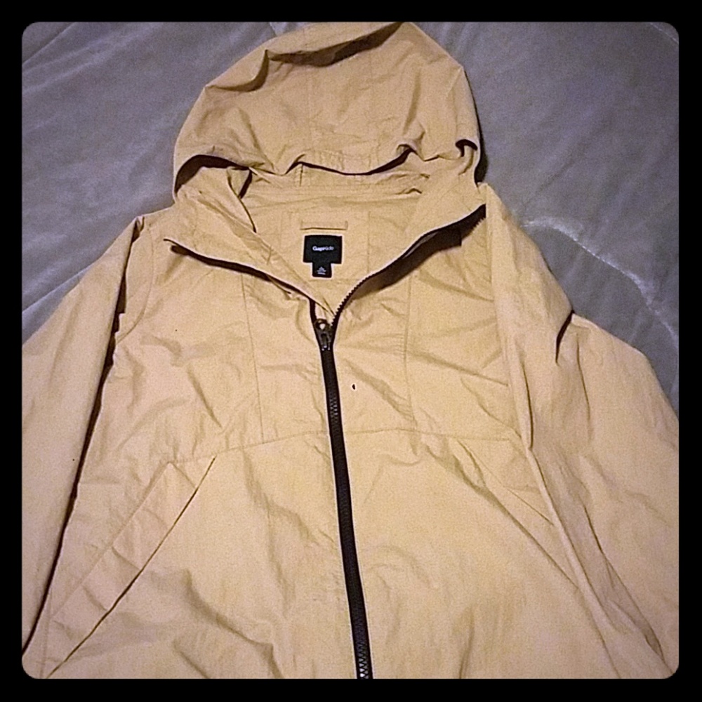 Gap kids size 10 light weight wind jacket